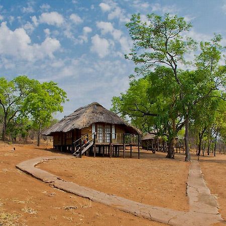 Jafuta Lodge Victoria Falls Exterior photo