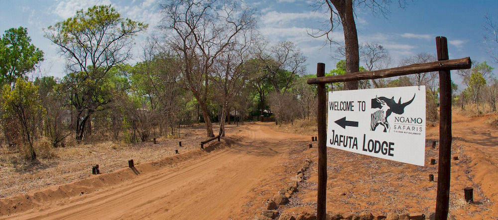 Jafuta Lodge Victoria Falls Exterior photo
